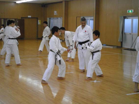 gassyuku_2.jpg(46413 byte)