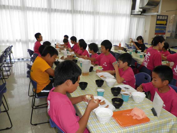 gassyuku_3.jpg(61183 byte)